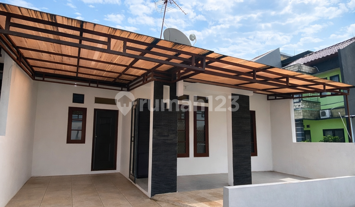 Rumah Siap Huni Pondok Cabe Posisi Hook Harga Murah