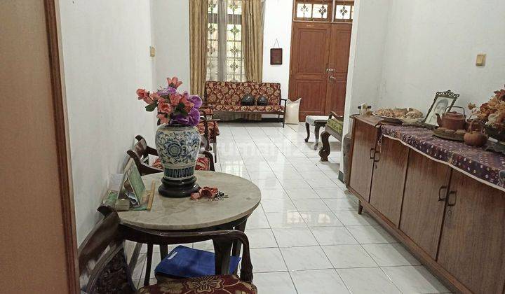 Rumah Terawat Di Area Menteng Harga Menarik Jarang Ada 2