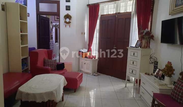 Jarang Ada Rumah Hook Luas di Jagakarsa, Harga Turun Jadi 2,9M 2