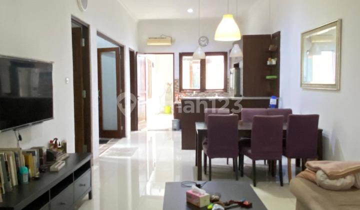 Rumah Cantik 1,5 Lantai di Pangkalan Jati Dekat MRT Luas 228 M2 2