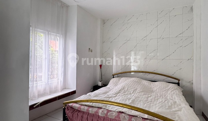3-Story House in Cinere Semi-Furnished in a Complex Ready to Occupy 2