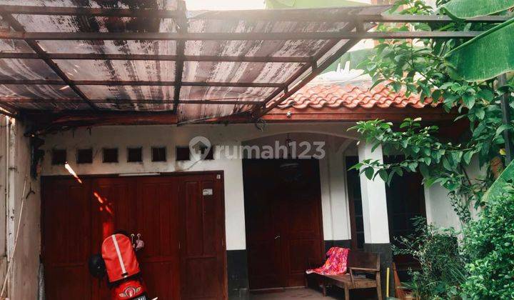 Rumah Terawat Di Area Menteng Harga Menarik Jarang Ada 1