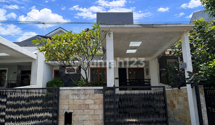 Minimalist House in Mega Cinere 2 Floors Ready to Live In Minimalist House in Mega Cinere 2 Floors Ready to Live In