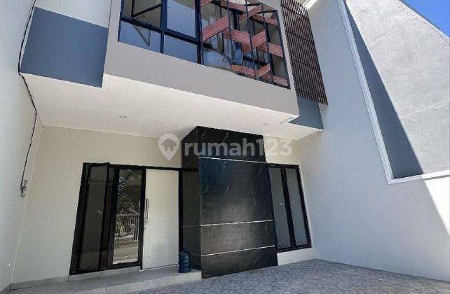 Rumah Baru Gress, Siap Huni, Turun Harga, Wisma Permai Barat 2