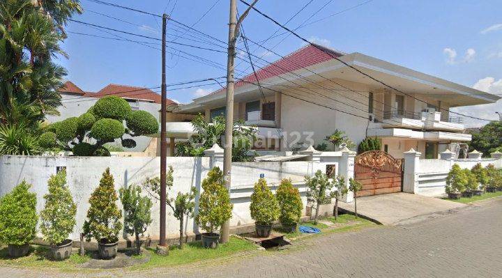 Rumah Bagus Dan Mewah Dharma Husada Indah Barat Surabaya  1