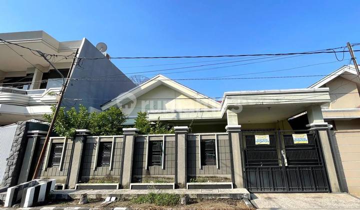 Rumah Hitung Murah di Satelit Indah Surabaya Nyaman dan Asri Rumah Hitung Murah di Satelit Indah Surabaya Nyaman dan Asri