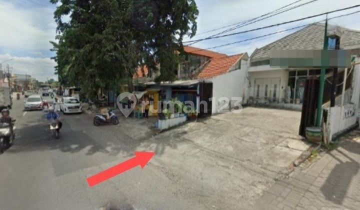 Shop house at Zero Margorejo Street Surabaya Location Very Strategic 2