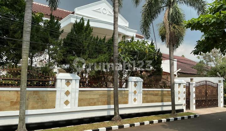 Beautiful House in an Elite Complex