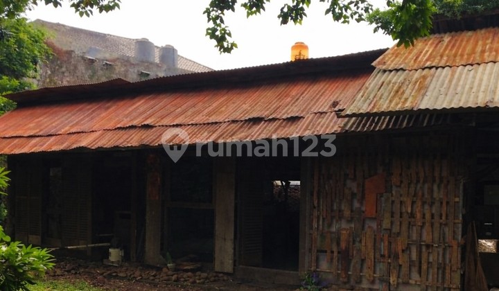 Rumah Lama Hitung Tanah - Harga di Bawah NJOP, Lokasi Strategis