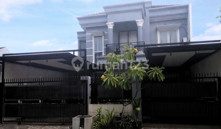 Rumah Mewah 2 Lantai Dalam Komplek Elit Jakarta Timur - Security 24 Jam