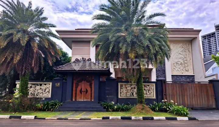 Rumah Mewah & Eksklusif Dalam Komplek Elit Bekasi - Ada Pendopo & Rooftop Rumah Mewah & Eksklusif Dalam Komplek Elit Bekasi - Ada Pendopo & Rooftop