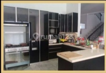 Rumah Mewah Strategis Dekat Pondok Indah - Ada Kolam Renang Pribadi 2