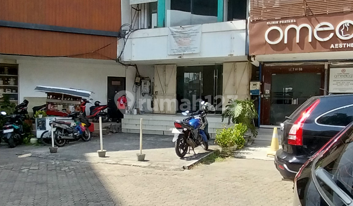 Shop House in Elite Area of North Jakarta 2