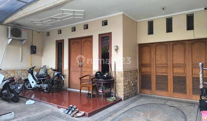 Rumah Murah Strategis 2 Lantai Di Manyar 2