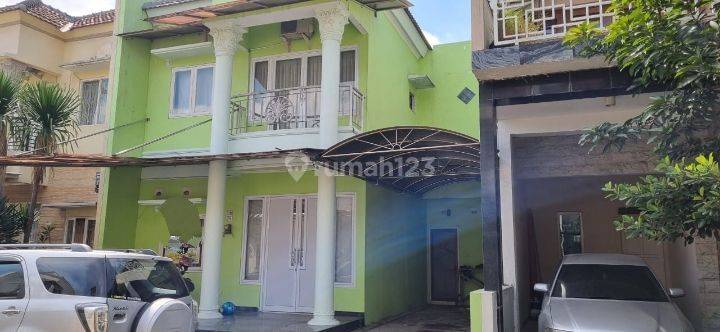 Rumah 2 Lantai Mepet Pusat Kota Murah 2