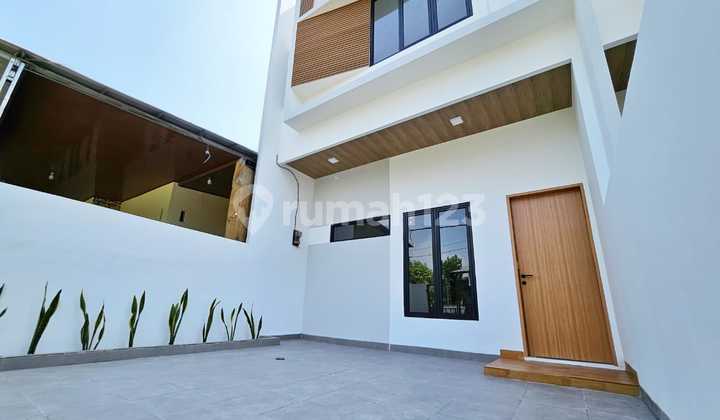 Dijual Cepat Rumah Bagus Minimalis di Harapan Indah Bekasi Dijual Cepat Rumah Bagus Minimalis di Harapan Indah Bekasi