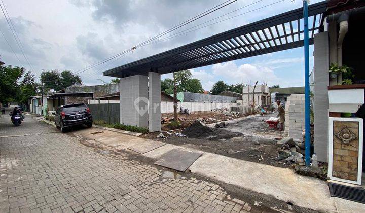 Dijual Rumah Mewah Cluster De Villa Jangli Semarang Selangkah Ke Candi Golf 2