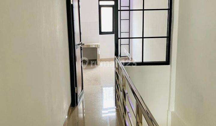 Ruko Strategis Mainroad Margacinta Ciwastra Bandung 3