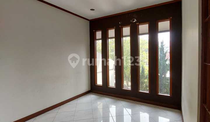 House for Rent in Setrasari Pasteur, Bandung