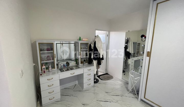 Twin House Auction Sari Indah Bandung 2