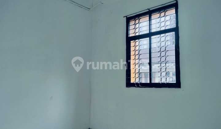 Shop for Rent on Moh Toha Street, Bandung, West Java 2