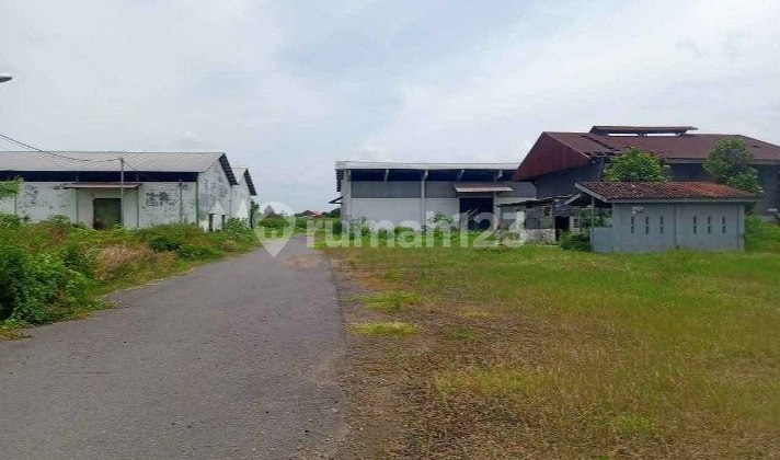 Former Peterongan Factory Jombang, Strategic Location