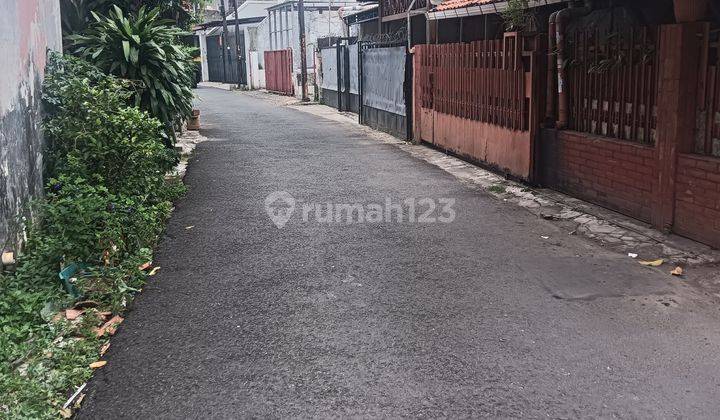 Jual Rumah Tua Di Area Strategis Kebayoran Baru 2