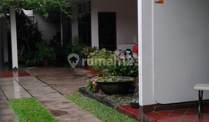 Well-Maintained House for Sale, Wide Quiet Street 2