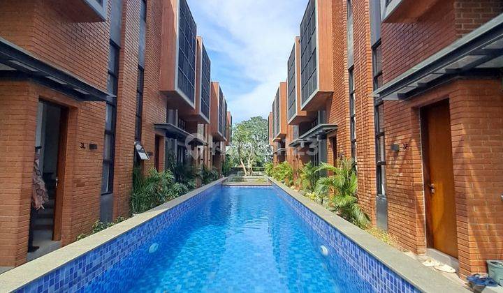 Jual Nivara Kemang Resort Town House 1