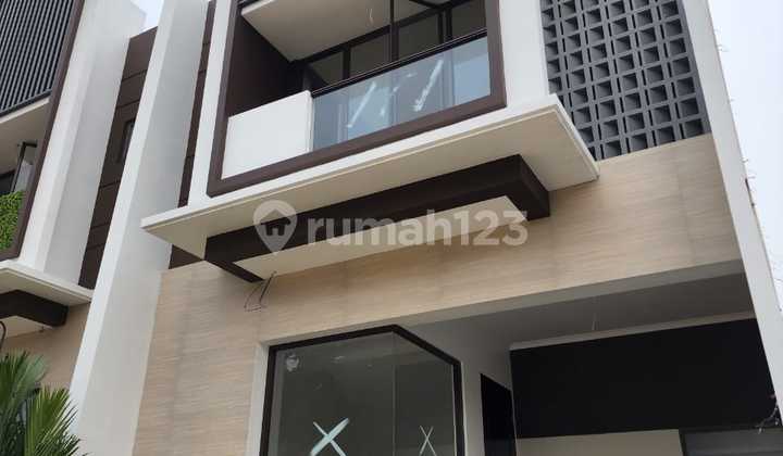 Dijual Rumah 2 Lantai Minimalis Komplek Townhouse Avyanna Cibubur 2