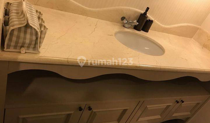 Guaranteed The Best Unit In The Whole Building, 2 BR 159sqm, Already Fully Renovated, Excellent Furnished In Apartment Setiabudi Located In Kuningan