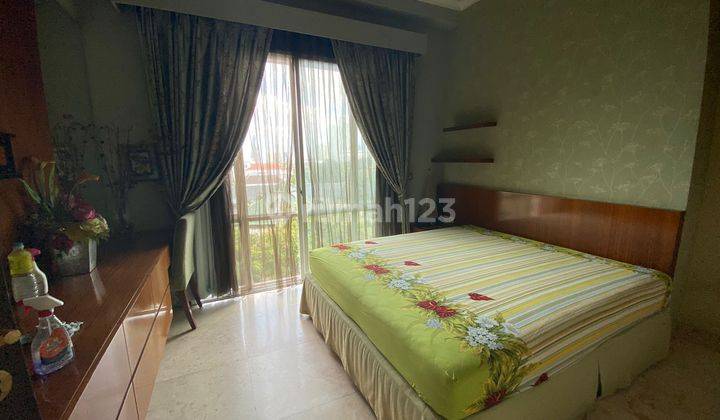 Apartemen Lokasi Prestise 3 BR 165m2 Gross 190sqm Fully Furnished Sangat Terawat, Private Lift di Senayan Residence,  Apartemen Paling Murah