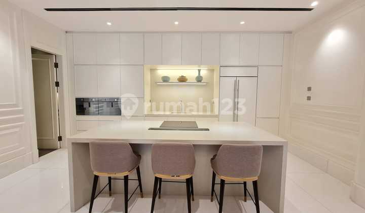 The St Regis Residence 3 BR 375sqm Setiabudi Jakarta Selatan,  Apartment