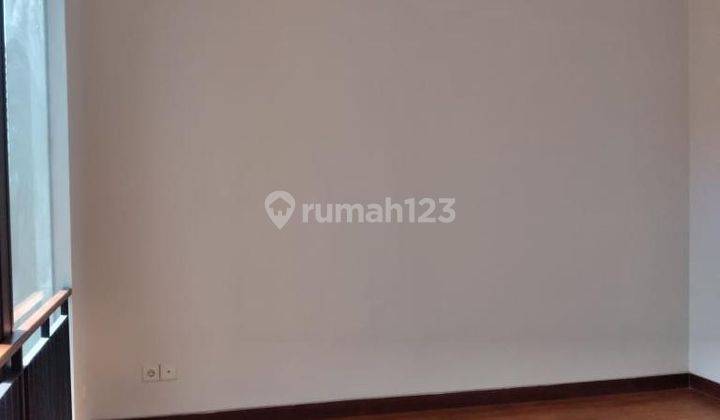 A Nice And Modern Minimalist House, 3 BR 278sqm With Swimming Pool In Cilandak Dua Residence