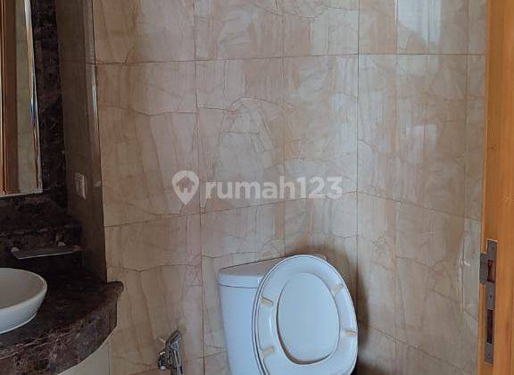 Apartment Lokasi Prestise Unit Langka 4 BR 273sqm Full Golf Course View, Private Lift di Senayan Residence,  Apartment