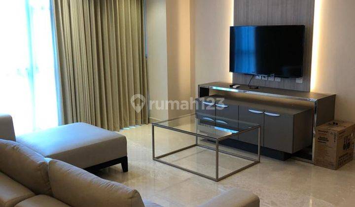 Unit Langka 3 BR 153m Private Lift, Low Zone View Swimming Pool di Casa Grande Phase 2 Kokas,  Apartment