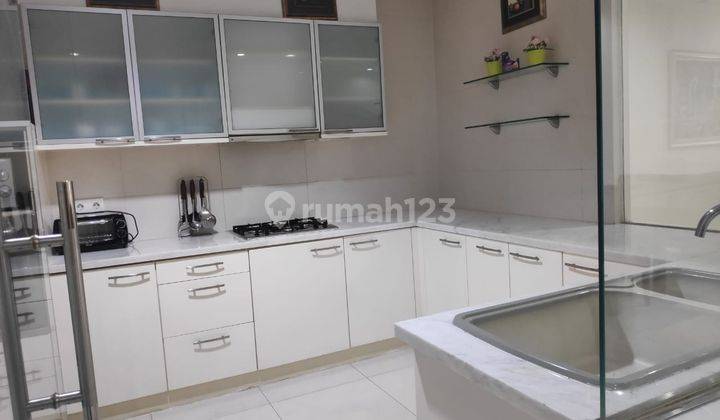 Dijamin Paling Murah 3 BR 182m2 Full Furnished City View di Apartment Paling Tenang Somerset Berlian Permata Hijau