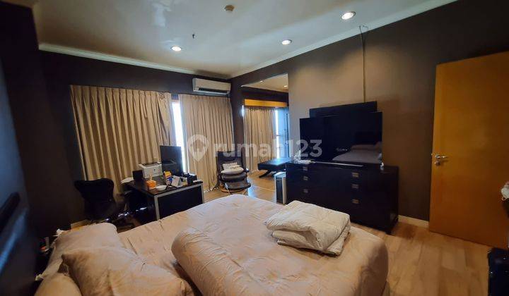 The Best Combine Unit 260sqm Net 310sqm Semi Gross, Full Renovated, Private Lift In Senayan Residence 1