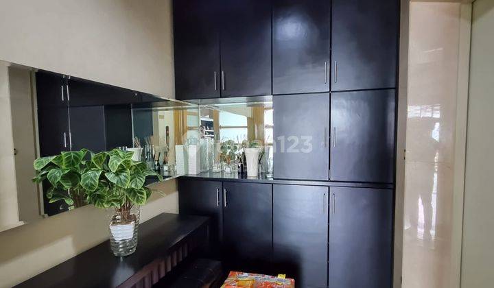 The Best Combine Unit 260sqm Net 310sqm Semi Gross, Full Renovated, Private Lift In Senayan Residence 31