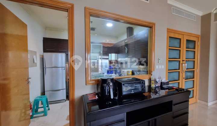 The Best Combine Unit 260sqm Net 310sqm Semi Gross, Full Renovated, Private Lift In Senayan Residence 32
