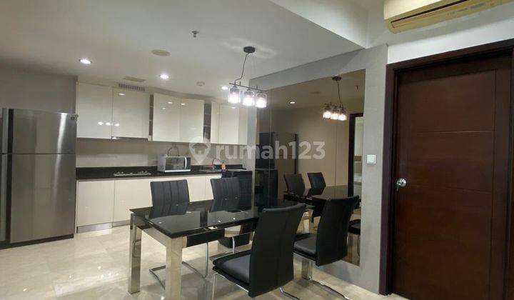 Apartment Connect Mall 2 BR Private Lift Balkon Sangat Terawat di Casa Grande Residence Kokas,  Apartment Jakarta Selatan