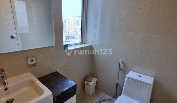 Paling Murah Unit Sangat Terawat Siap Huni 3 BR 100sqm City View di Casa Grande Kokas 4