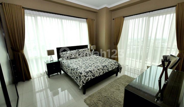 Guaranteed Cheapest 3 BR 155m2 net, 180m2 semi gross  Private Lift Ground Floor at Senayan Residence 1