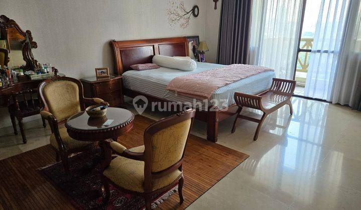 Unit Sangat Terawat 3 BR 120m2 Fully Furnished di Apartemen Simprug Indah 1