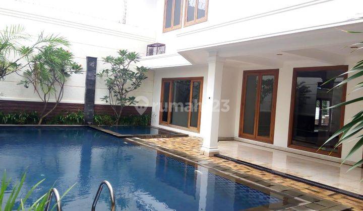 Rumah Mewah 2 Lantai Dengan Swimming Pool di Pondok Indah Luas Tanah 630m2 2