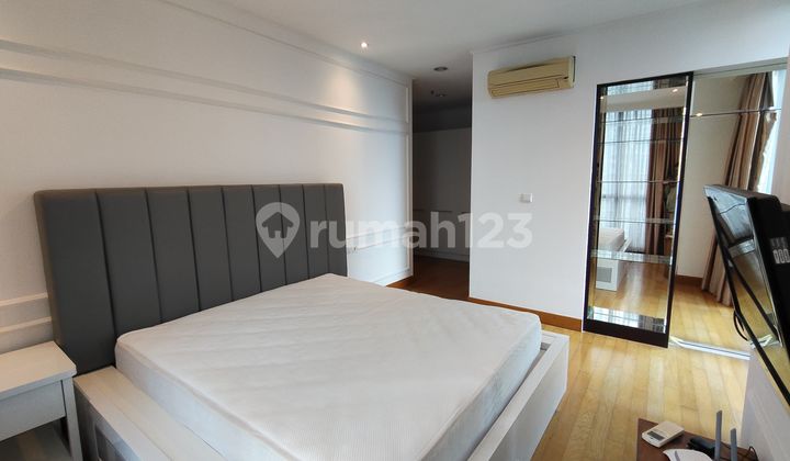 Cheapest and Very Nice 3 BR 180sqm Furnished Private Lift in Residence 8 Senopati Cheapest and Very Nice 3 BR 180sqm Furnished Private Lift in Residence 8 Senopati
