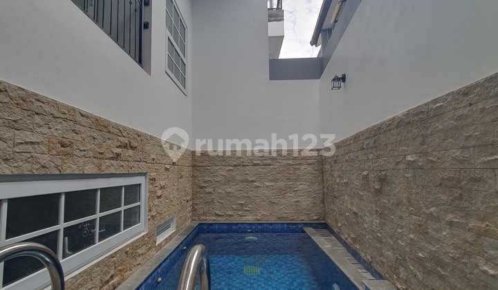 Brand new cluster american classic pejaten barat 