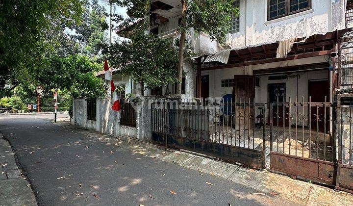 Rumah Hitung Tanah Senopati Best Location  2