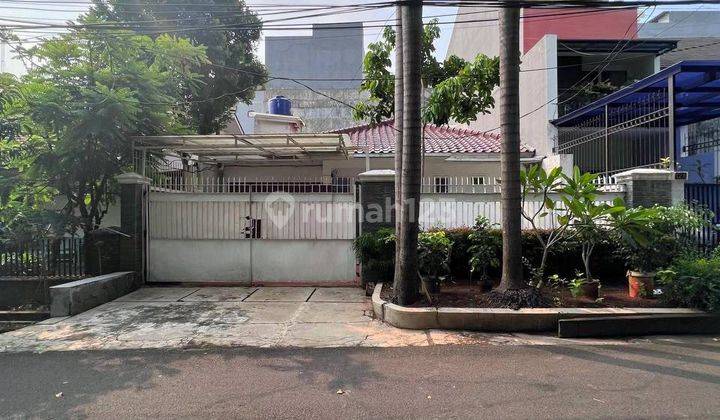 Rumah lama layak huni prime area kebayoran Baru blok M  2