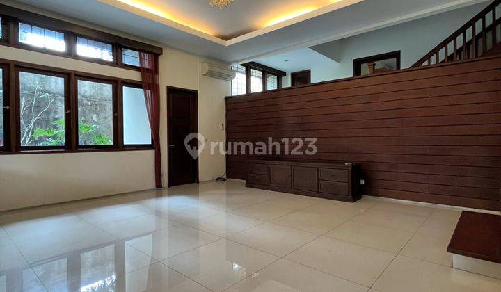 Rumah bagus pinggir jalan raya kemang area 2